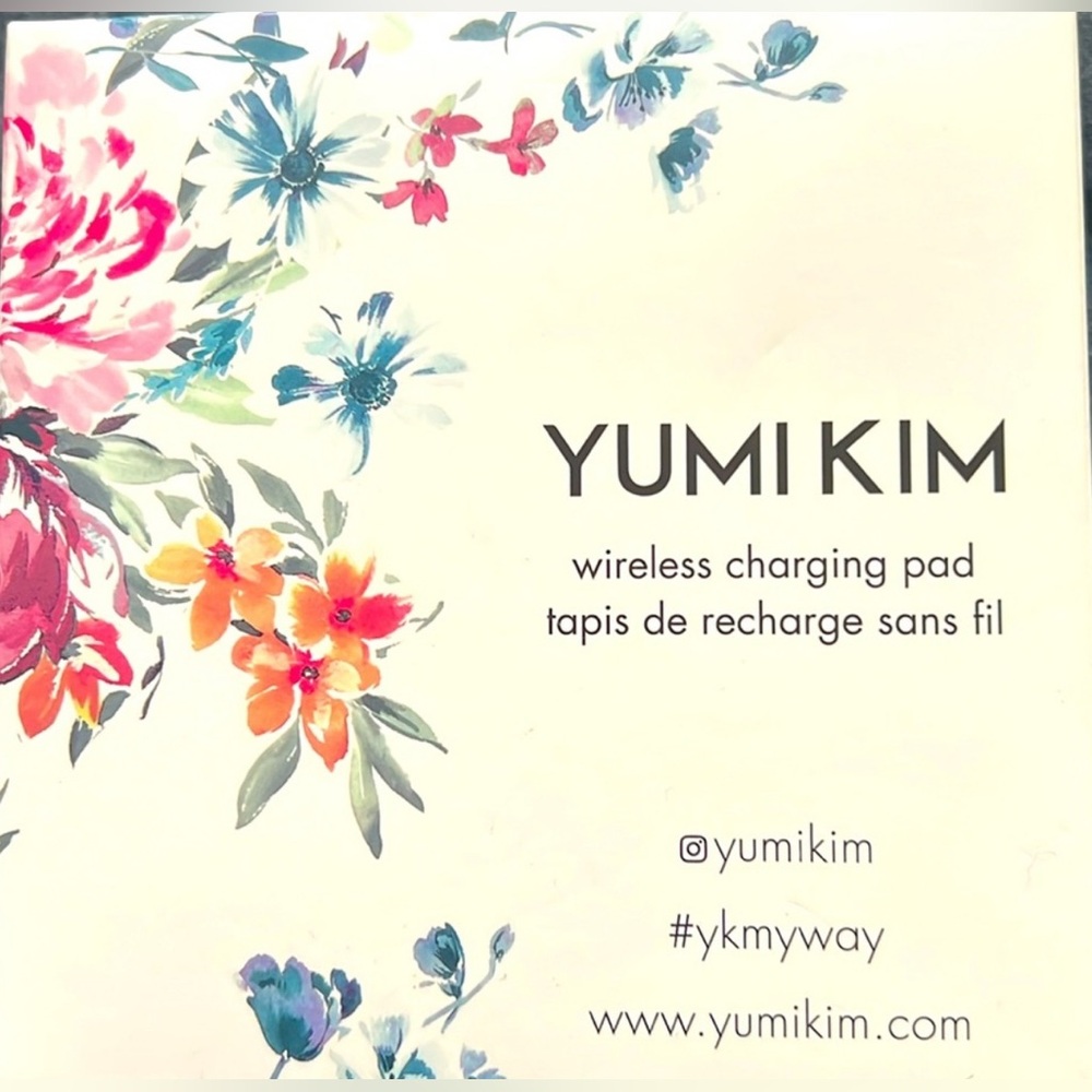 Yumi Kim Floral Wireless Charging Pad